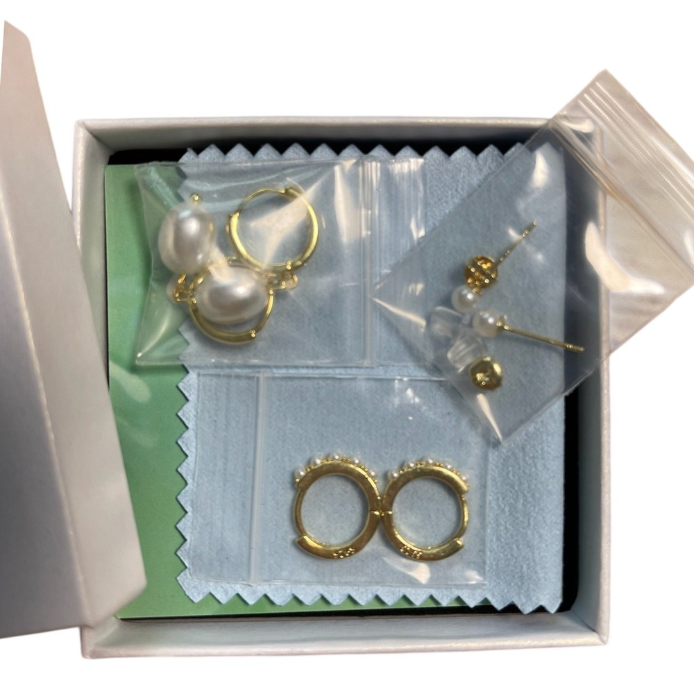 OOOPEL‎ New York 3 Pair Gold Pearl Earring Set Studs Huggies Hoops NEW